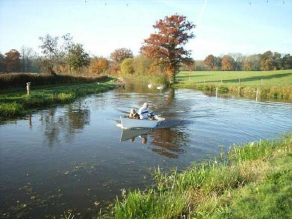 pond boat